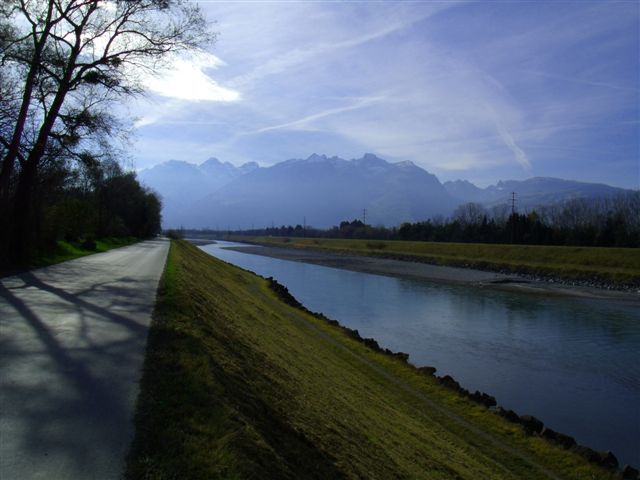 Rhein-Radweg