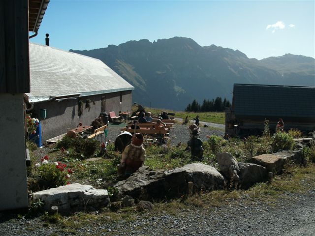 Alp Panüöl, bewirtet